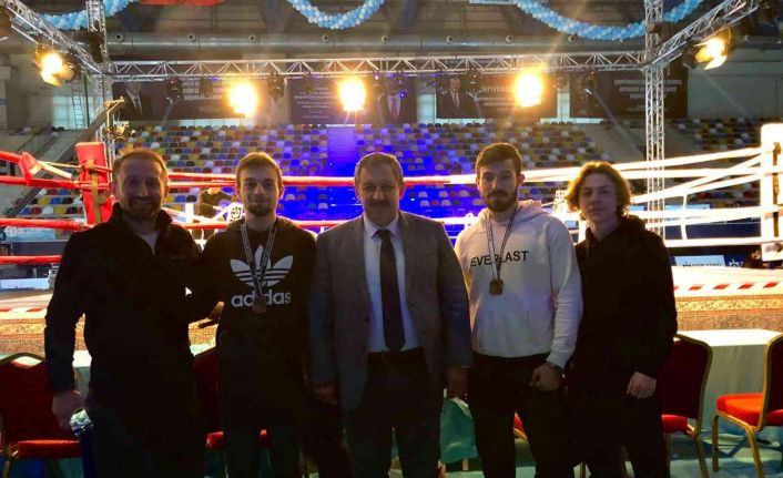 Kick Boks profesyonelde 2 madalya