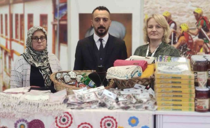 Kültür ve Turizm Bakanı Mehmet Nuri Ersoy, Bilecik standına ziyaret etti