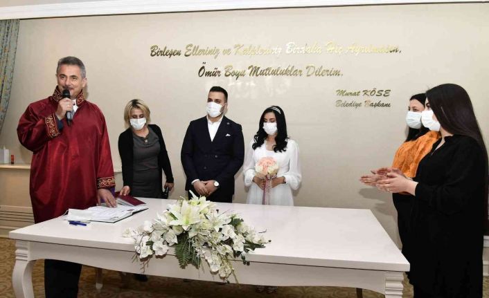 Mamak’ta 30 çift 14 Şubat’ta dünyaevine girdi