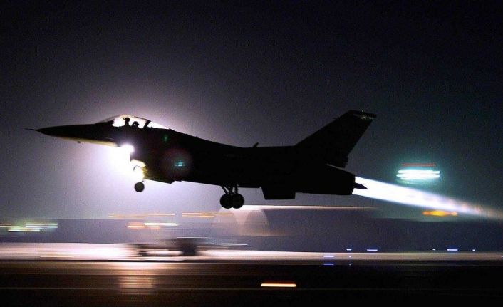 MSB: “Irak ve Suriye Kuzeyinde bulunan ve teröristler tarafından üs olarak kullanılan Derik, Sincar ve Karacak bölgelerindeki terör yuvalarına karşı Kış Kartalı Hava Harekâtı icra edilmiştir”