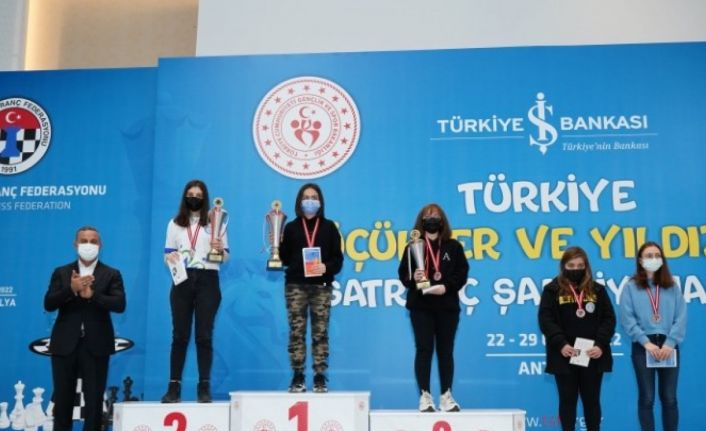 Muğla Büyükşehir sporcusu satrançta Türkiye 2’ncisi oldu