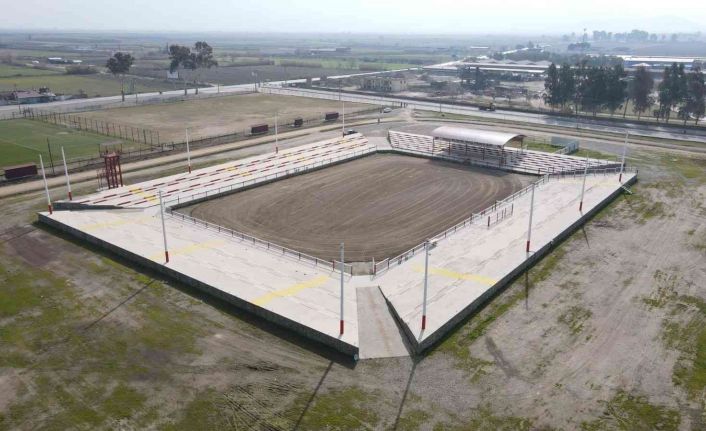 Nazilli, yılın büyük deve güreşi için hazır