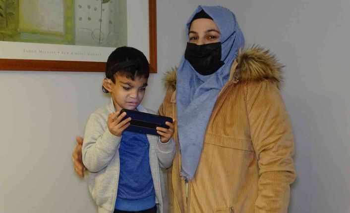 (Özel) 5 ameliyat geçiren 7 yaşındaki çocuğa en güzel hediye annesinden