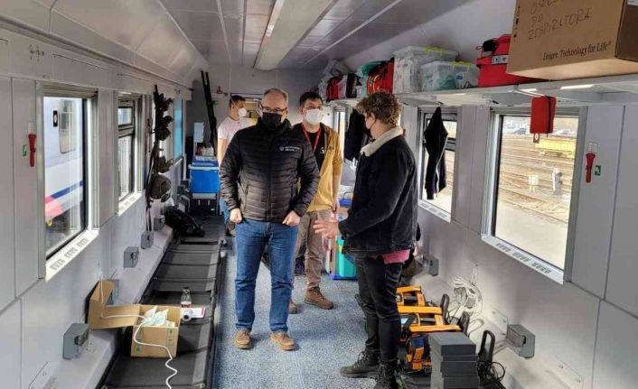 Polonya, Ukrayna’daki yaralıların sevki için 5 vagonlu bir tren hazırlıyor