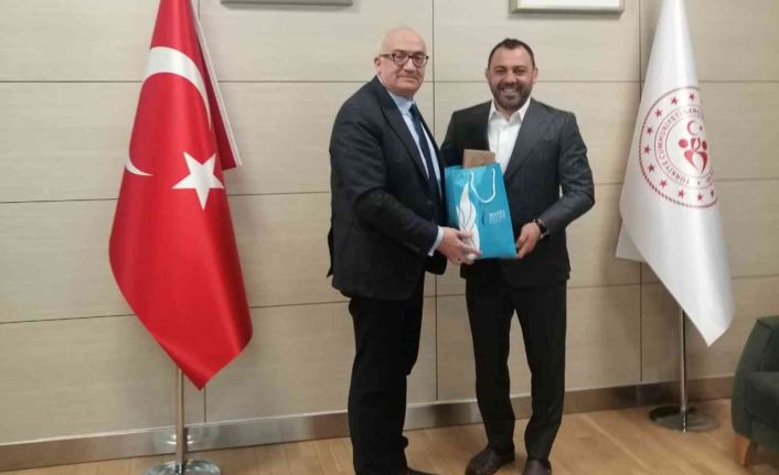 Rektör Ataç Gençlik ve Spor bakan yardımcılarıyla görüştü
