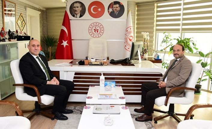 Rektör Çakmak’tan Erzurum İl Gençlik ve Spor İl Müdürüne hayırlı olsun ziyareti