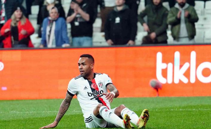 Spor Toto Süper Lig: Beşiktaş: 0 - Altay: 0 (İlk yarı)