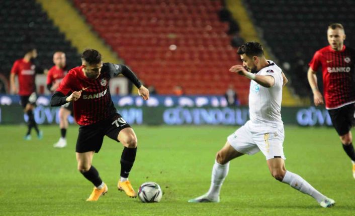 Spor Toto Süper Lig: Gaziantep FK: 0 - Yeni Malatyaspor: 0 (Maç Sonucu)