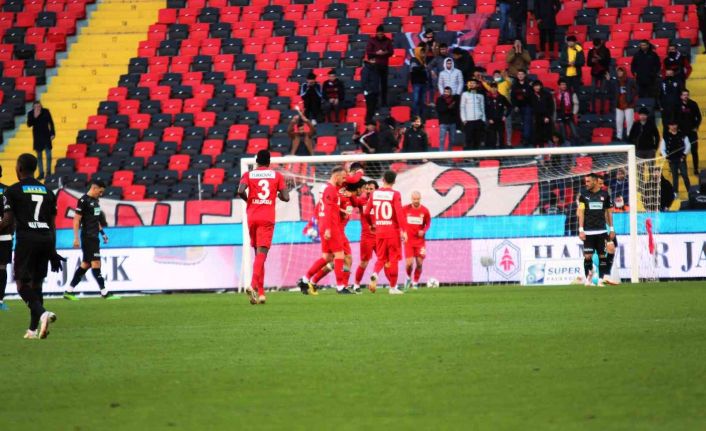 Spor Toto Süper Lig: Gaziantep FK: 5 - DG Sivasspor: 1 (Maç sonucu)