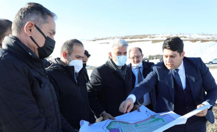 Tarıma Dayalı Sera ve İhtisas Besi Organize Sanayi Bölgesi alanlarında incelemelerde bulunuldu