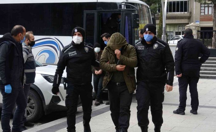 Tokat’ta av tüfeği ile 5 yıllık arkadaşını vuran zanlı soruları cevapsız bıraktı