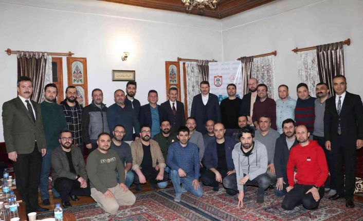 Vali Ayhan’dan öğretmenlerle teşekkür