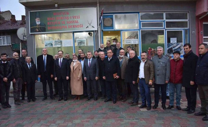 Vali Kızılkaya, Bozüyük Hacı Bektaş-ı Veli Derneği’ni ziyaret etti