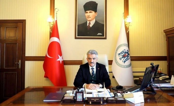 Vali Makas: “Kandiller, sevgi, hoşgörü, birlik ve beraberliğin en güzel yaşandığı, manevi dünyamızın aydınlandığı özel günlerdendir”