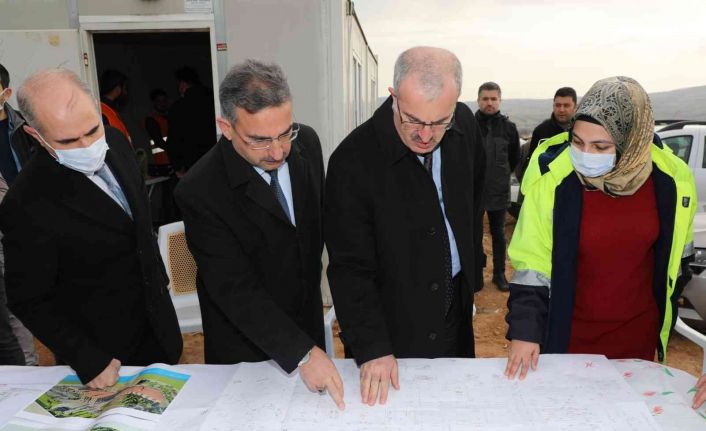 Valilik zarar gören ağaçlar için kayıtsız kalmadı, inşaat çalışmaları durduruldu