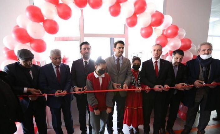 YTB, Hanau saldırısı kurbanı Gökhan Gültekin için kütüphane açtı