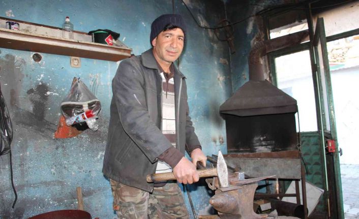 Zeytin ve zeytinyağı fiyatları artınca el yapımı tarım aletleri de kıymete bindi