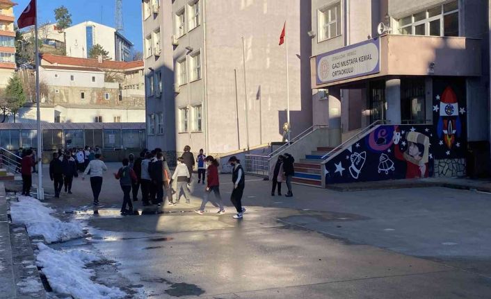 Zonguldak’ta 7 bin 800 öğretmen ve 100 bin öğrenciyle ikinci dönem başladı