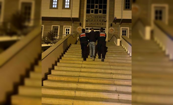 8 yıl hapis cezası bulunan şahıs Jandarmadan kaçamadı
