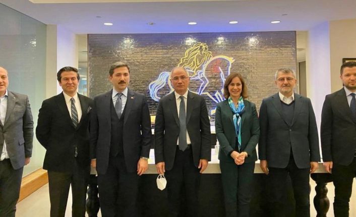 AK Parti Genel Başkan Yardımcısı Efkan Ala’dan, New York’ta Godiva’ya ziyaret