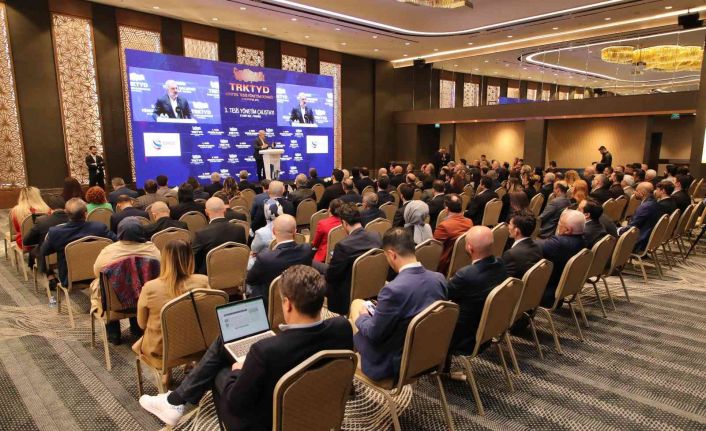 AK Parti İl Başkanı Kabaktepe: "Sitelerin, apartmanların insani yaşam kalitesini yükseltecek şekilde yönetilmesi sağlanmalı"