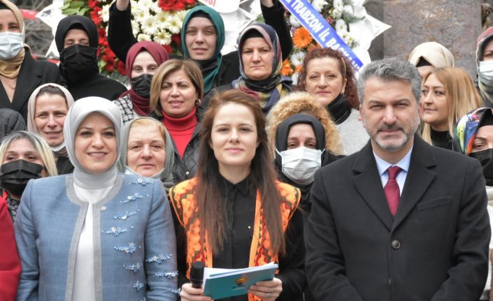AK Partili kadınlar 8 Mart Dünya Kadınlar Günü’nde bir araya geldi