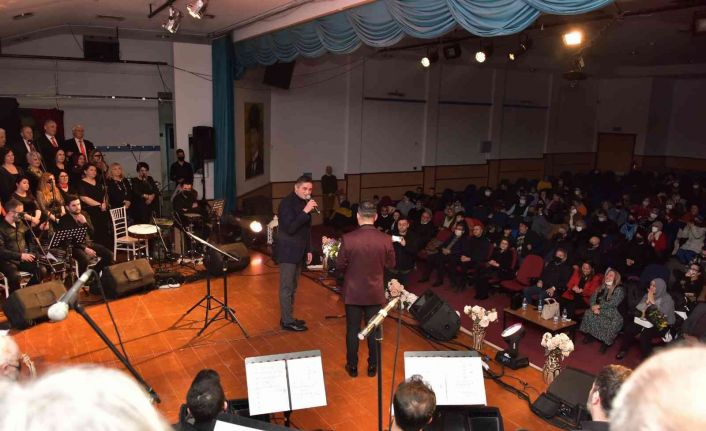 Aliağa’da türkü ziyafeti