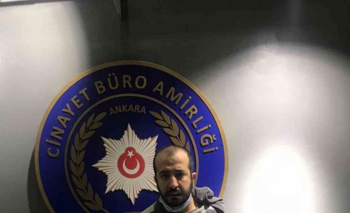 Ankara’da 3 ayrı cinayet ve 14 ayrı suçtan aranan zanlı gizli bölmede yakalandı