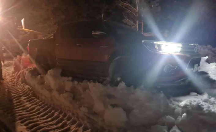 Ankara’da yaylada mahsur kalan 4 kişilik aile 9 saat sonra kurtarıldı