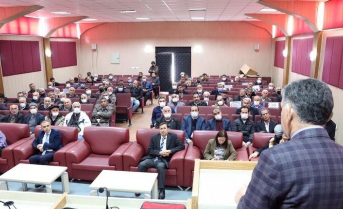 Antepfıstığı yetiştiricilerine eğitim verildi