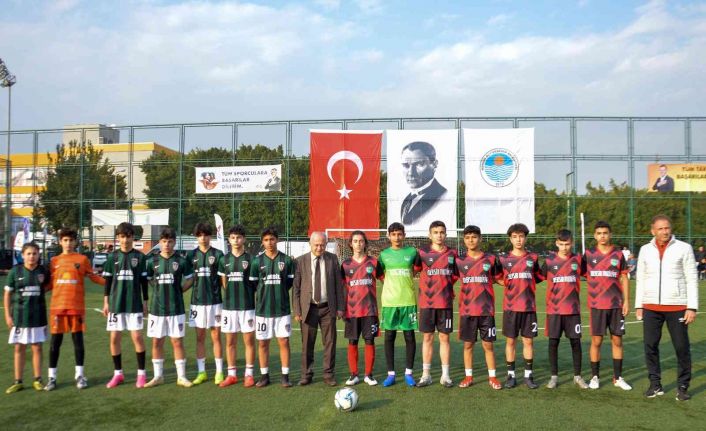 Atatürk’ün Mersin’e gelişinin yıl dönümü kapsamında düzenlenen futbol turnuvası sona erdi