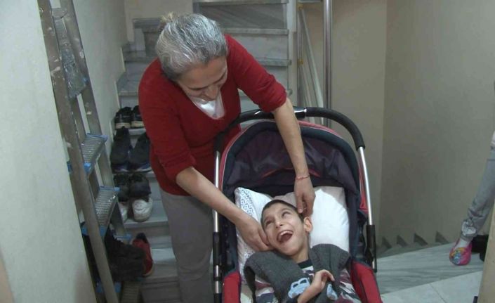 Avcılar’da engelli çocuğuyla minibüse binen kadına, şoförün tepkisi ‘pes’ dedirtti
