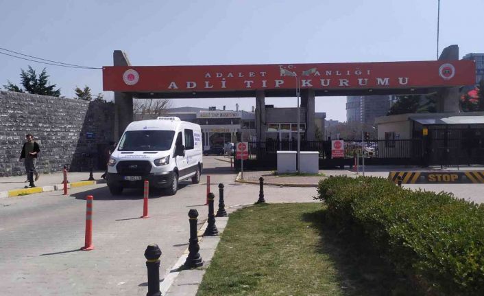 Bağcılar’da kocasının öldürdüğü kadının cenazesi Adli Tıp Kurumu’ndan alındı