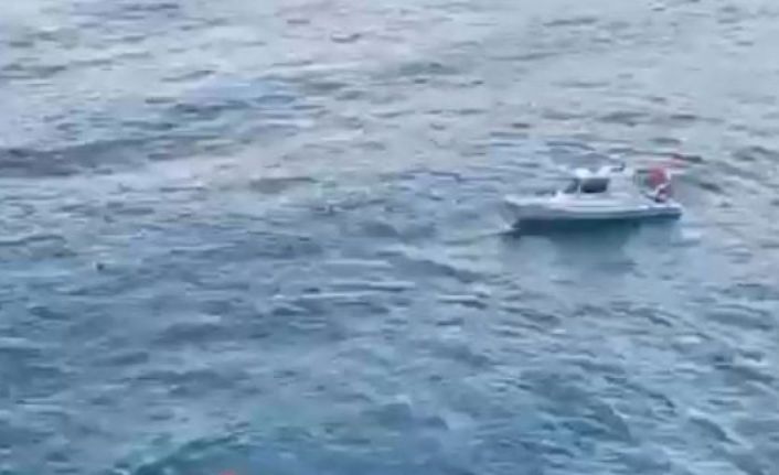 Balık avlarken falezlerde mahsur kalan amatör balıkçı için kurtarma operasyonu