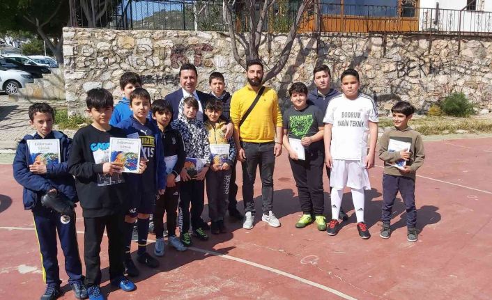 Başkan Aras, Muhtarlarla bir araya gelip mahallelerin sorun ve isteklerini dinledi