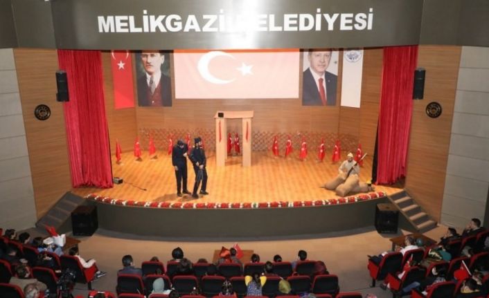 Başkan Dr. Mustafa Palancıoğlu: "Çanakkale Zaferi’nin ruhunu tiyatro ile yaşatmak istedik"