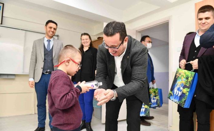 Başkan Kanar’dan gönülleri ısıtan ziyaret