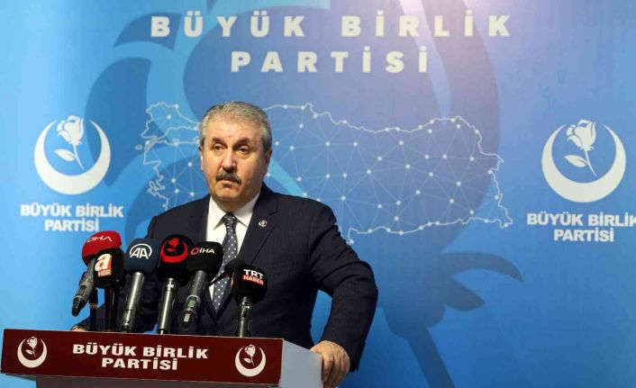 BBP lideri Destici: "(Güçlendirilmiş Parlamenter Sistem metni hakkında) Bu metin üzerinde bile uzlaşamayacaklar”