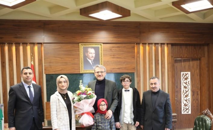 Bingöl Valisi Kadir Ekinci, “Gelişmişliğin esas kriteri bilgi ve kültür seviyesidir”