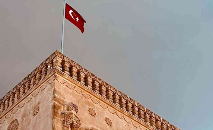 Blogger Korzay, Mardin’de 24 saat içinde 7 tarihi mekanı tanıttı