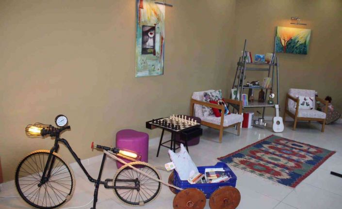 Çorlu Halk Eğitimi Merkezi’ne geri dönüşüm kütüphanesi açıldı