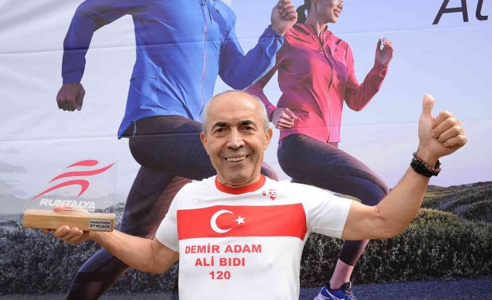 ’Demir adam’ 21 kilometre koşup 21 gencin eğitim bursu kazanmasını sağladı