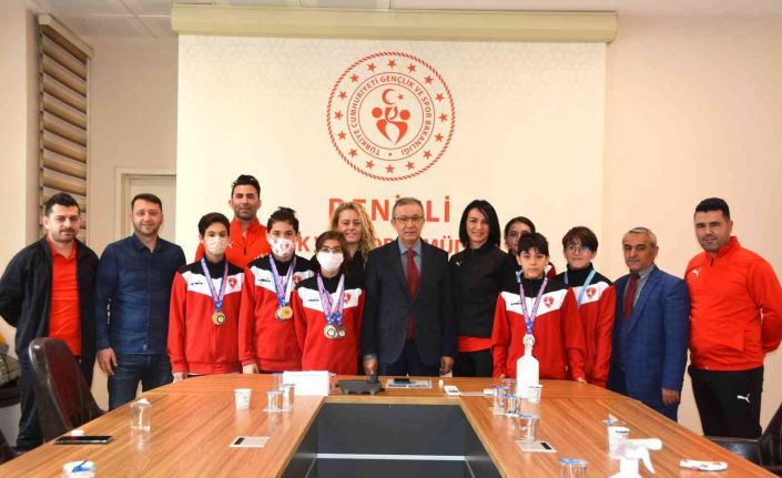 Denizlili şampiyonlar İbanoğlu’nu ziyaret etti