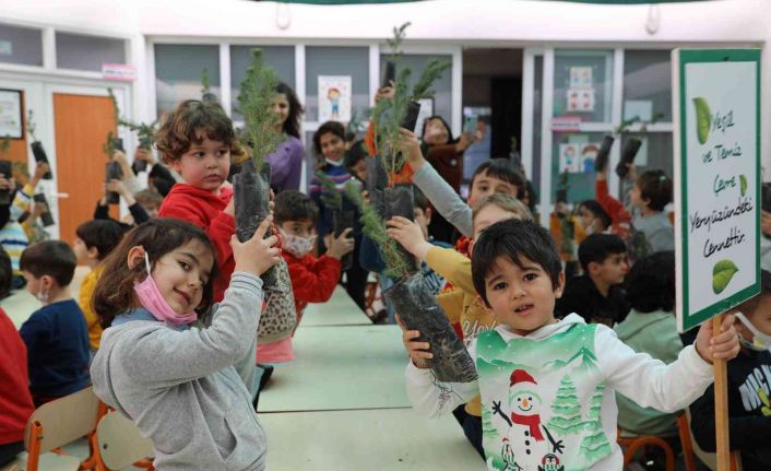 Didim’de minik öğrencilerle daha yeşil bir dünya için ilk adım atıldı