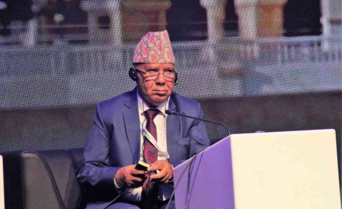 Eski devlet liderleri ‘Ekonomi ve İklim Değişikliği Zirvesi’nde bir araya geldi