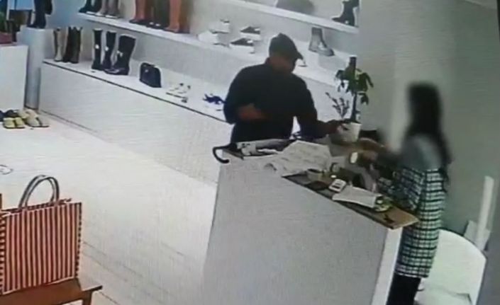Esnafı çileden çıkartan, polisi bile yöntemiyle hayrete düşüren beleşçi dolandırıcı yakalandı