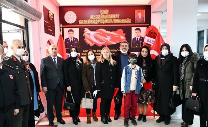 Havai fişek kazasında şehit olan astsubay için okulda ‘Şehit Köşesi’ açıldı