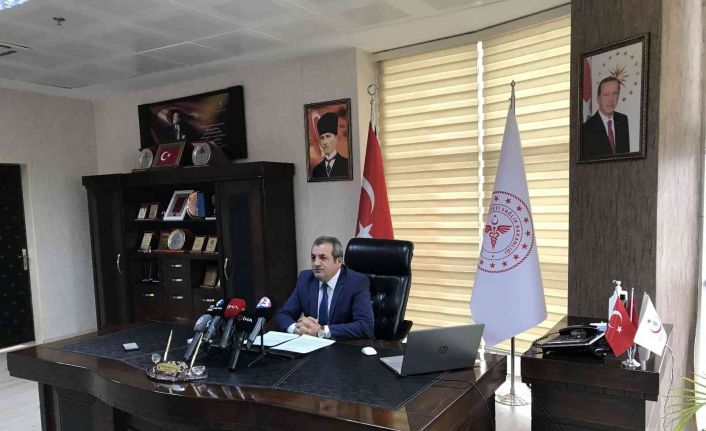 İl Sağlık Müdürü Prof. Dr. Cahit Polat, “Pandemi ülke genelinde bitmediği sürece aşı silahımızı elden bırakmamalıyız”