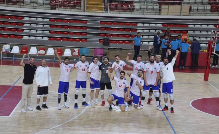 Karacabey Belediyespor her branşta yükselişte