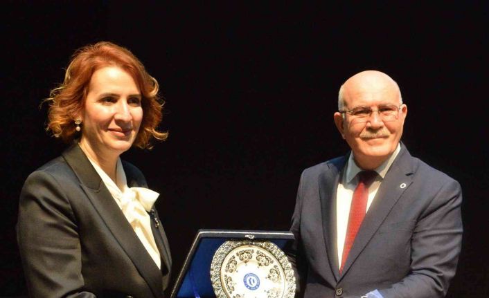 "Kültürel Mirasın İzinde Bireysel Gelişim ve Farkındalık" projesi Uşak Üniversitesi’nde anıtıldı